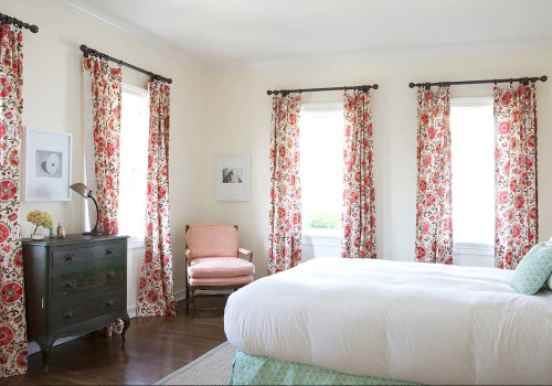 Should all rooms in a house have same curtains?